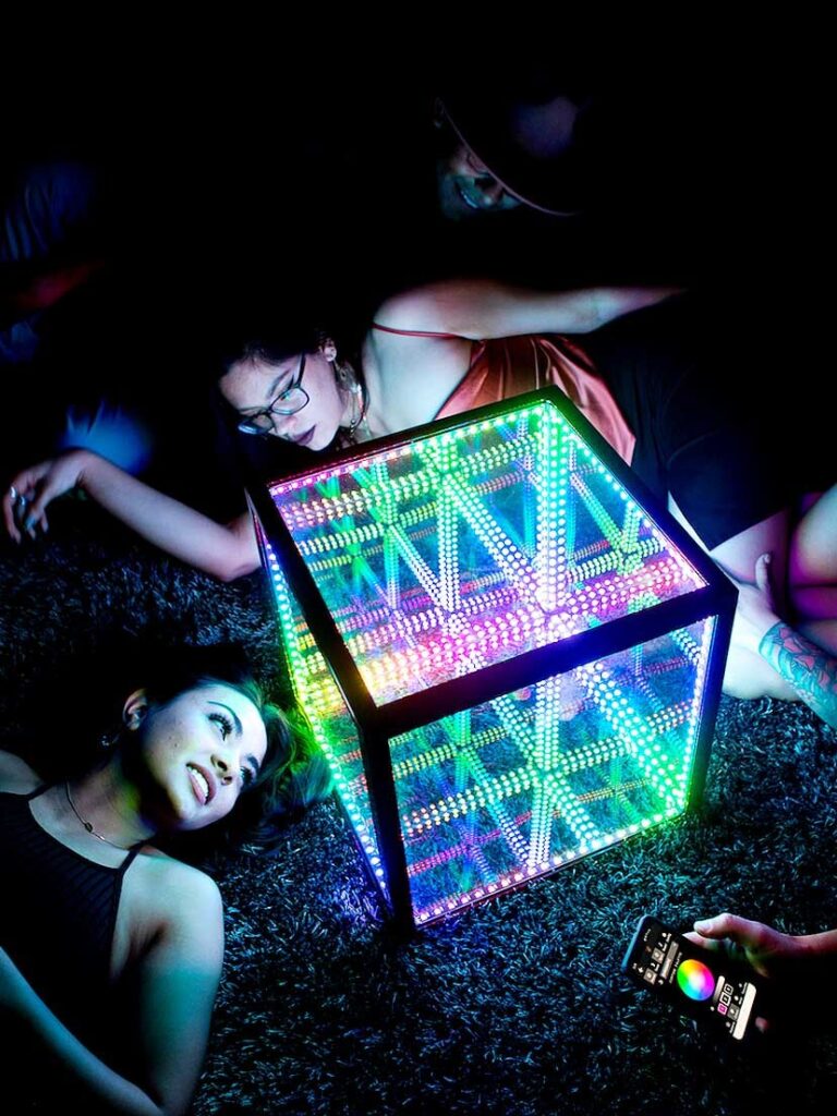 Hyperspace Lighting – Hyper Cube
